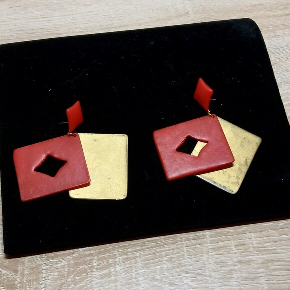Large Red & Gold Tone Plastic Book Stud Earrings Vintage Jewelry #91 - Picture 9 of 11